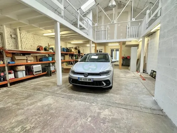 HANGAR ET LOFT - 440 m2 - HALLUIN