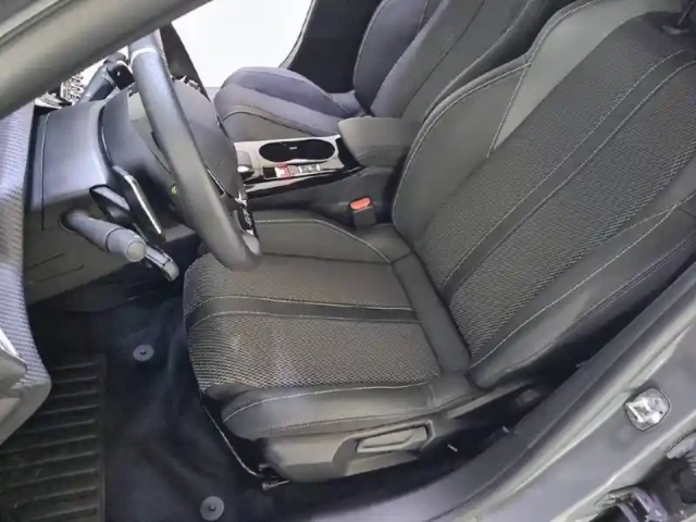 Peugeot 208 hybrid 110 e-dcs6 — photo 30