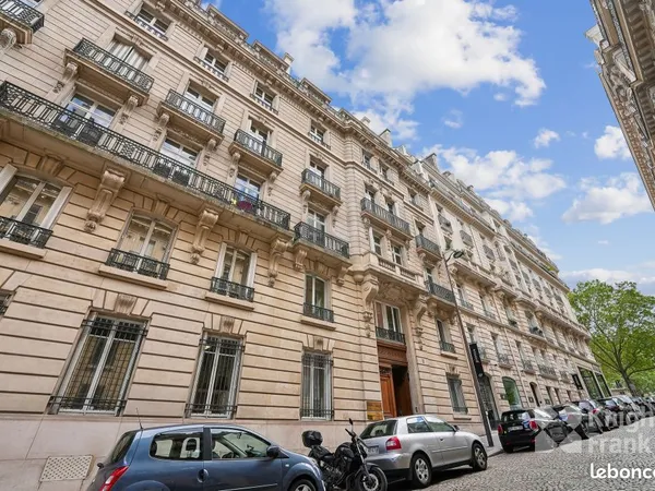 Bureaux 210 m²