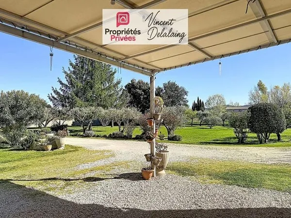 Belle propriété sur grand terrain