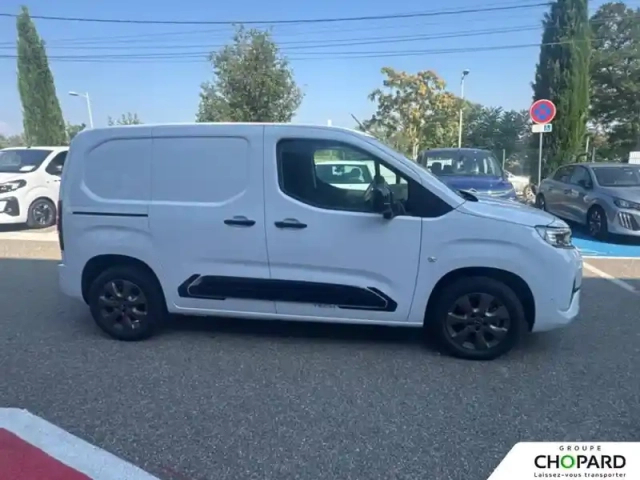 Opel Combo cargo m diesel 130 ch aut. — photo 31