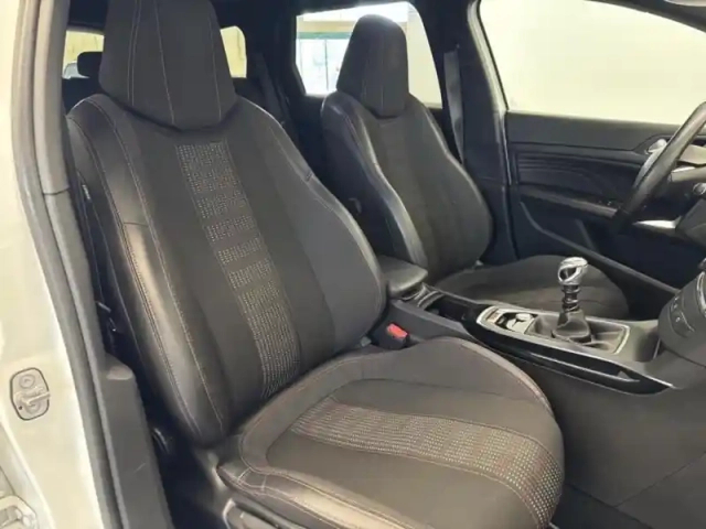 Peugeot 308 sw 1.6 bluehdi 120ch gt line s&amp;s — photo 13