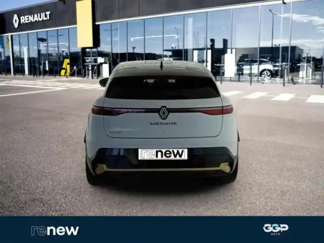 Renault Megane e-tech electric ev60 220ch iconic optimum charge — photo 8