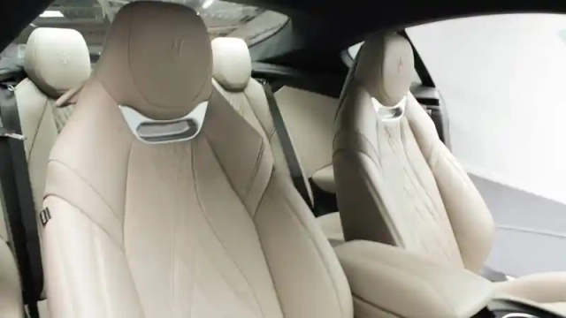 Maserati Granturismo v6 490 — photo 5
