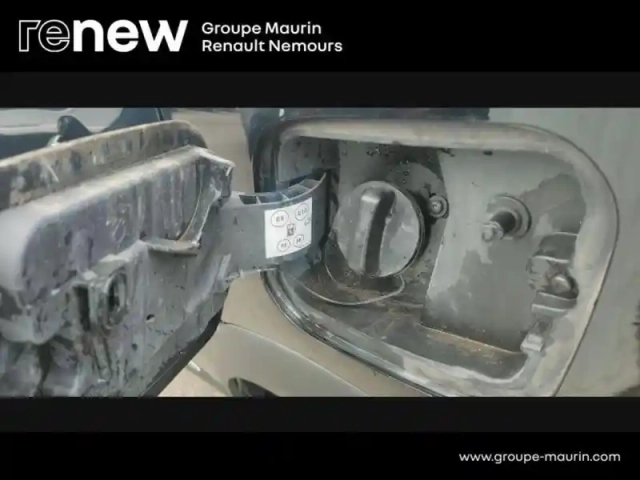 Renault Captur 1.6 e-tech hybride rechargeable 160ch initiale paris -21 — photo 12