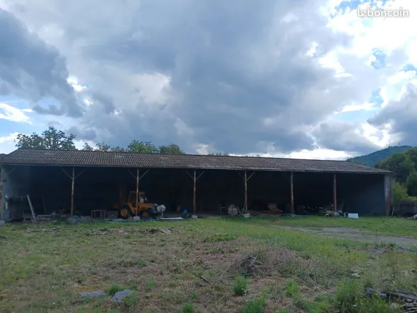 Local d’activité et entrepôt Vente Argentat-sur-Dordogne  455m² 85000€