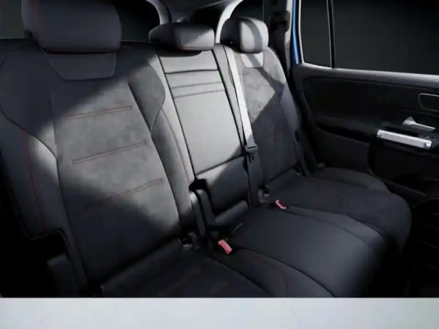Mercedes Glb 220 d 4matic amg line — photo 9