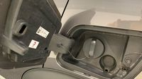 Peugeot 2008 1.2 PureTech 130ch S&S GT — photo 28