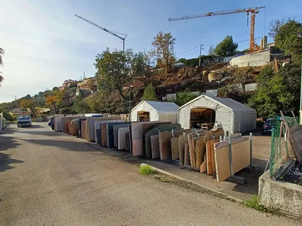 Terrain 2000 m²