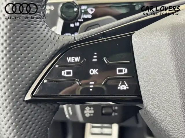 Audi Q3 e-hybrid 272 ch s tronic 6 — photo 31