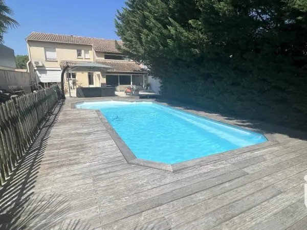 Maison 8 pièces 182 m²