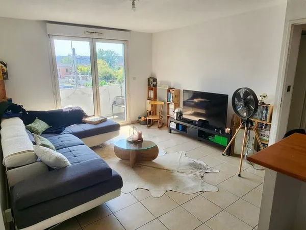 T3 55 m² + BALCON + PARKING - Bordeaux Bacalan - 134 900
