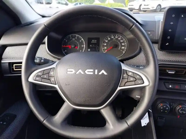 Dacia Sandero tce 90 gsr2 — photo 15