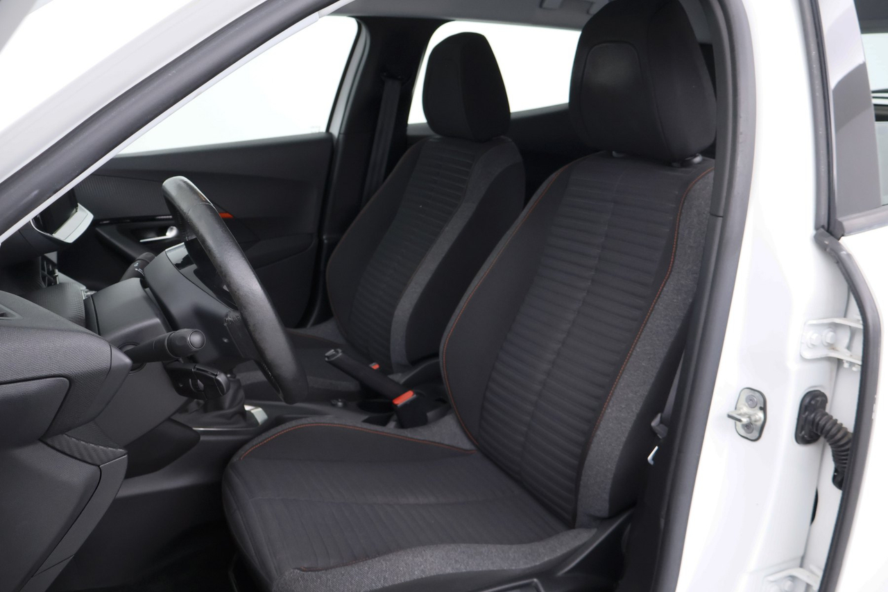 Peugeot 2008 — photo 12