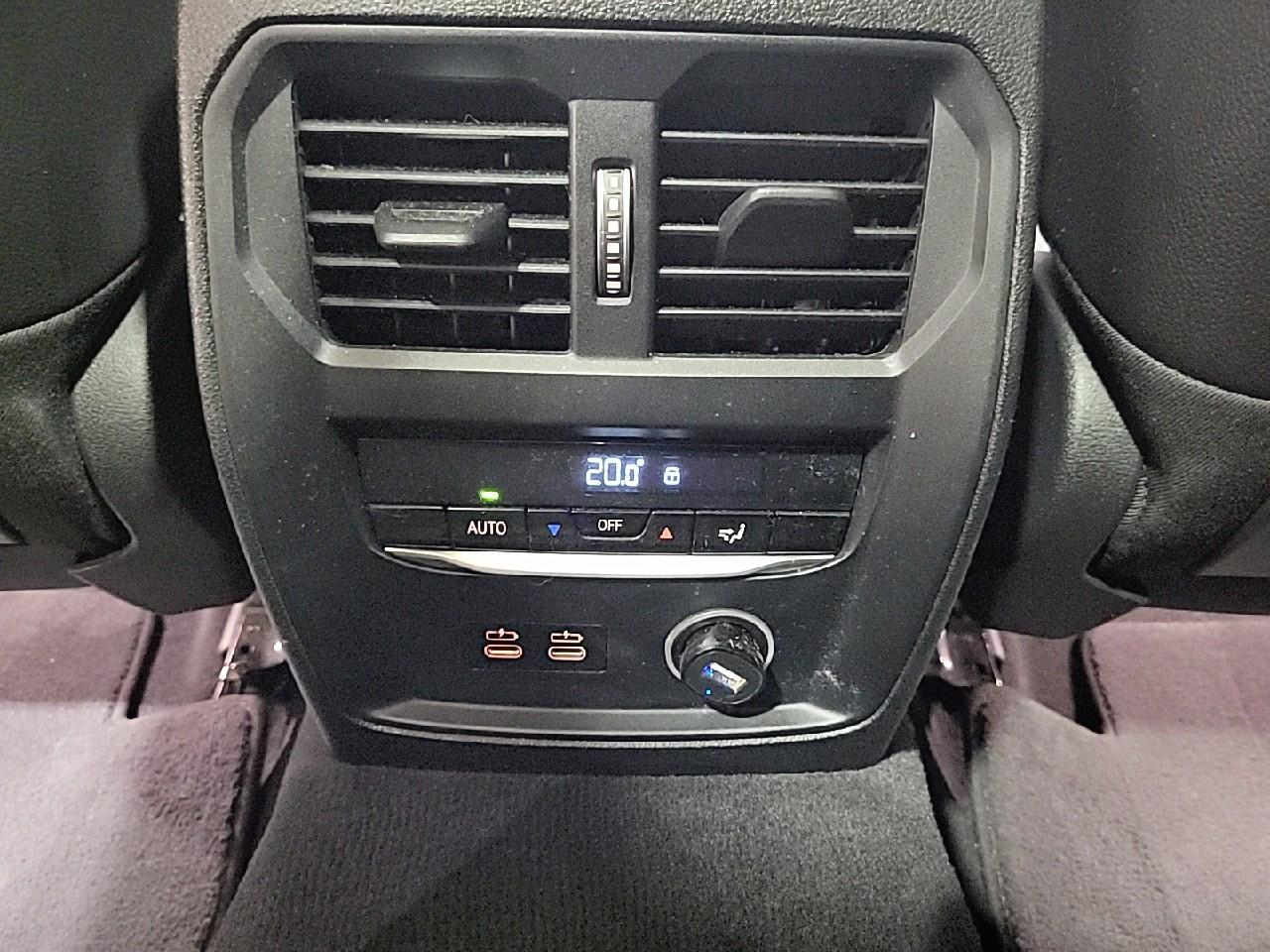 Bmw Serie 3 touring 318d 150 ch bva8 m sport — photo 23