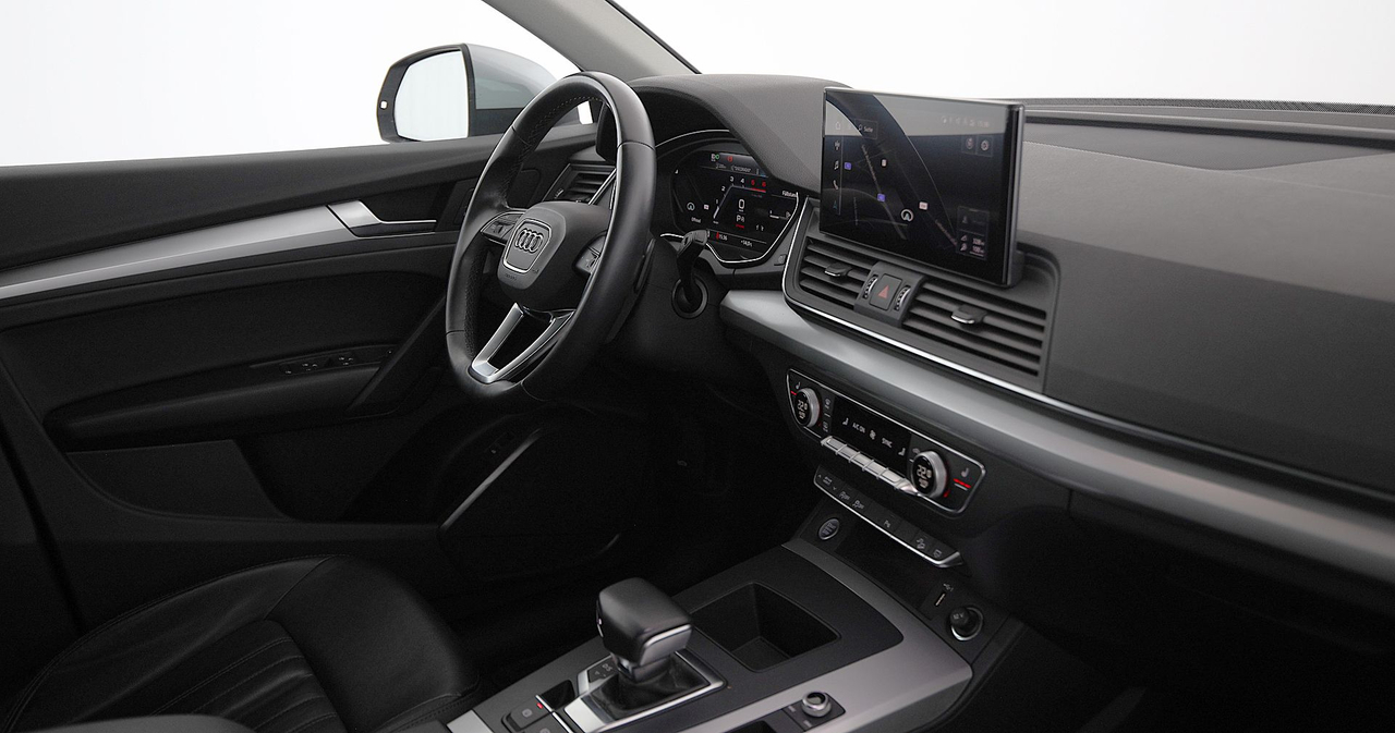 Audi Q5 — photo 18