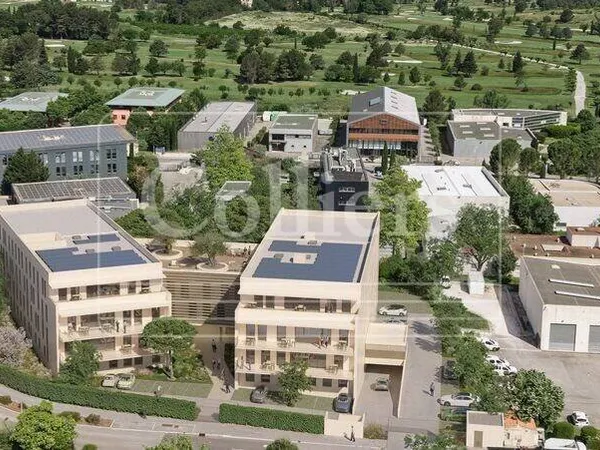 Bureaux 5573 m²