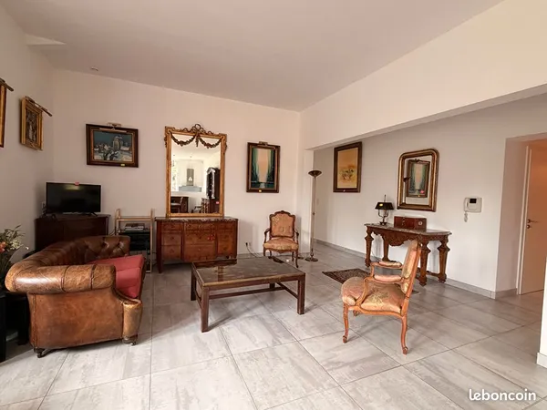 Appartement 5 pièces 144 m²