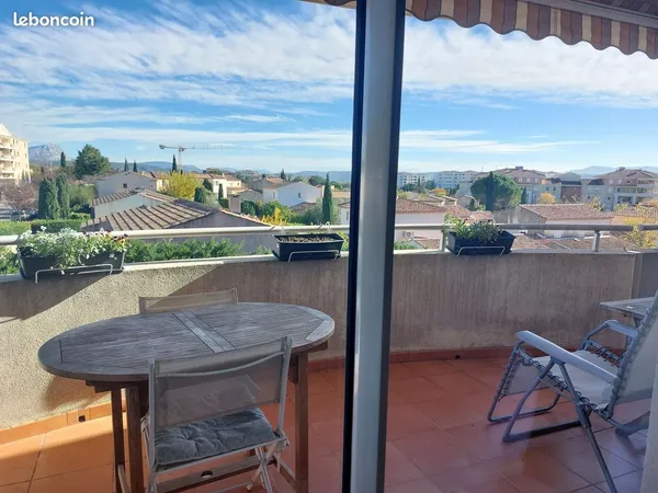 Appartement meublé de 82 m² avec terrasse - Aix-en-Provence