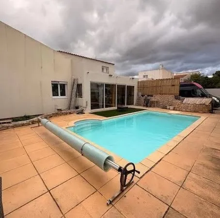 Maison 5 pièces 180 m²