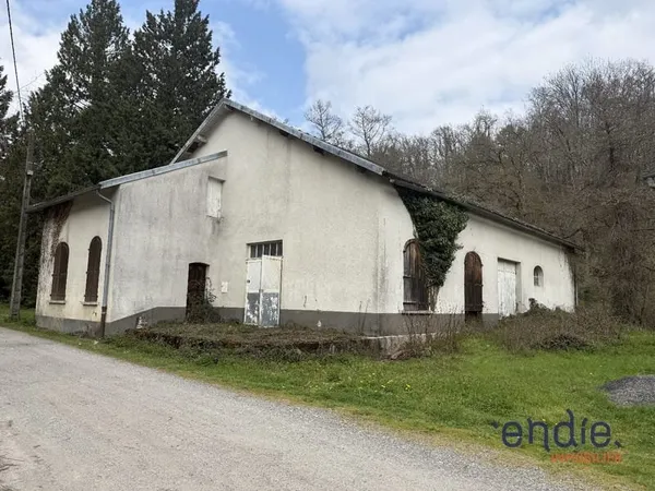 Local d’activité et entrepôt Vente Châteauponsac 4p 49m² 97000€
