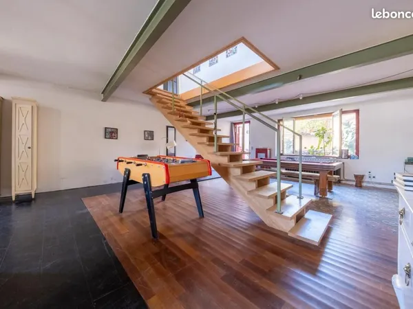 Maison de ville 6 pièces 220 m²