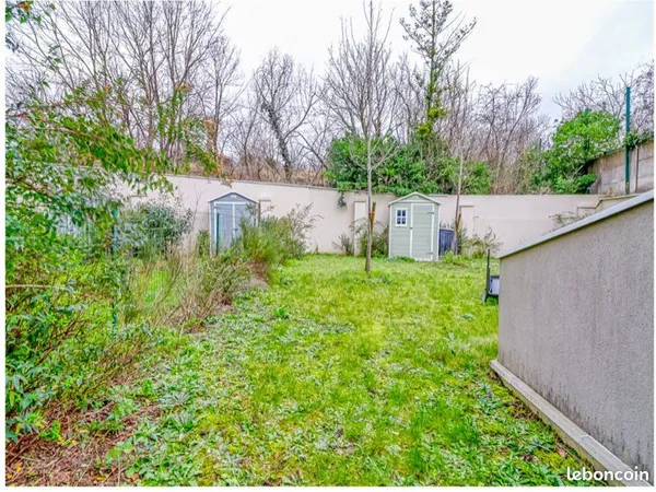 Appartement avec jardin et terrasse