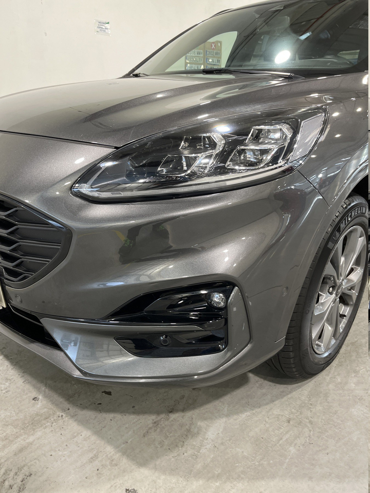 Ford Kuga — photo 52