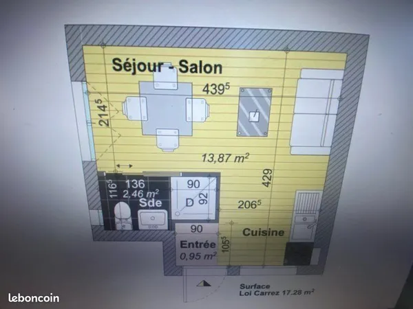 Studio 17m2 refait à neuf par professionnels