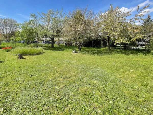 Terrain 1400 m²