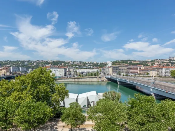 Lyon 7e - Duplex haussmannien d'exception sur les quais du Rhône - Vue panoramique sur Fourvière