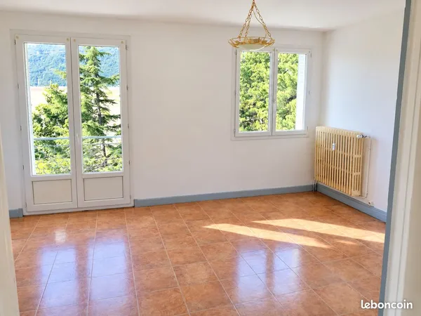 À louer T3 de 55 m² - Balcon sud, vue montagne - Résidence rénovée en 2025