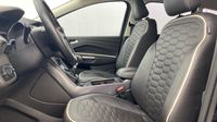 Ford Kuga 2.0 TDCi 150ch Stop&Start Vignale 4x2 Euro6.2 — photo 9