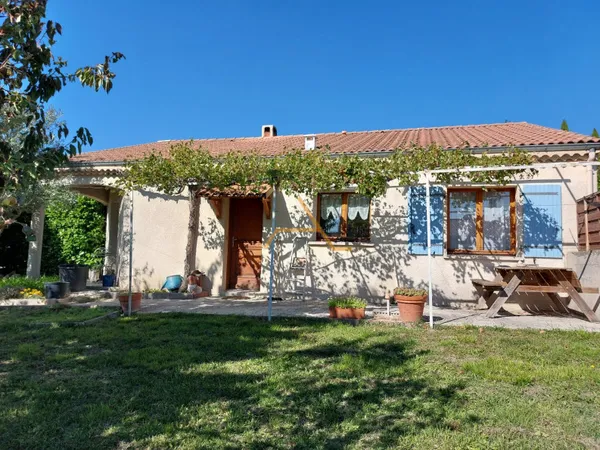 Villa 3 pièces 80 m²