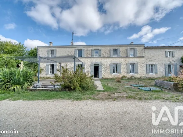 Propriété 10 pièces 297 m²