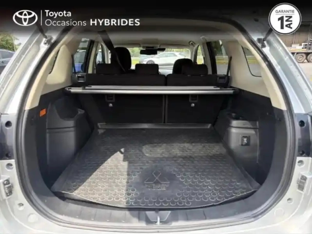 Mitsubishi Outlander phev twin motor business 4wd — photo 10