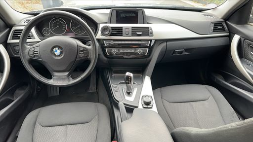 BMW Serie 3 Touring 320i 184 BVA - Lounge Plus – 2018 – 112338 km – Essence – Boîte Automatique — photo 36