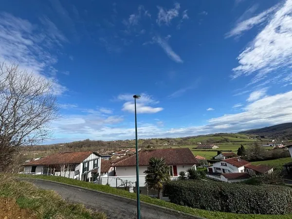 EXCLUSIVITÉ Maison hors d'eau hors d'air avec vue campagne