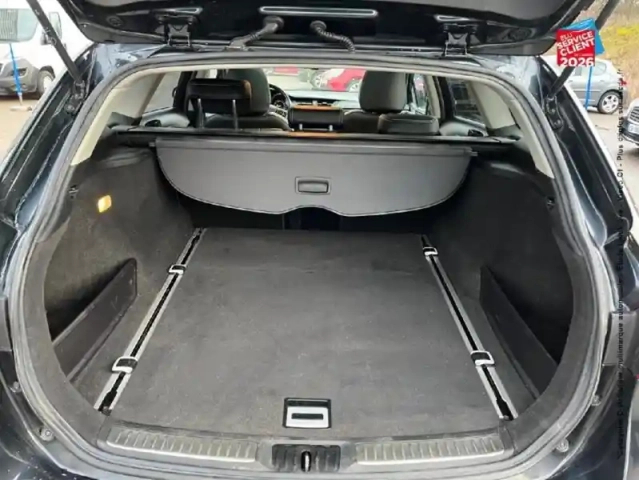 Toyota Avensis touring spt 112 d-4d executive — photo 14