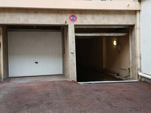 Parking 10 m²