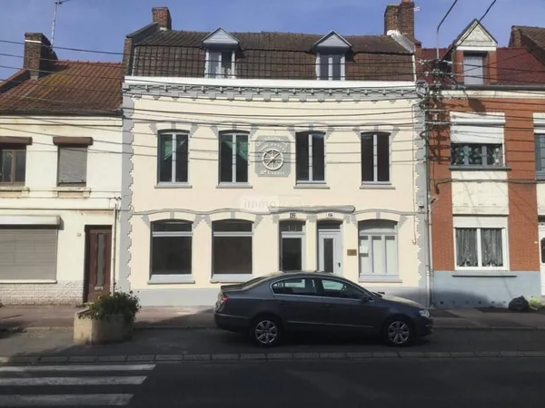 Local commercial 3 pièces 190 m²