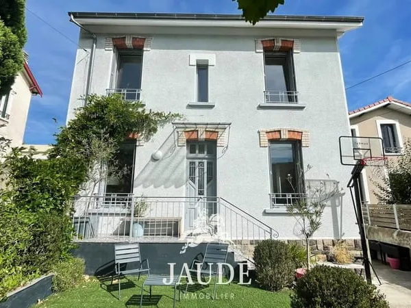 Maison « Années 30 » avec dépendance indépendante, terrasse