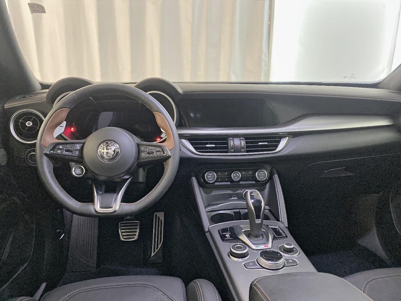 Alfa Romeo Stelvio 2.2 160 ch at8 intensa — photo 8
