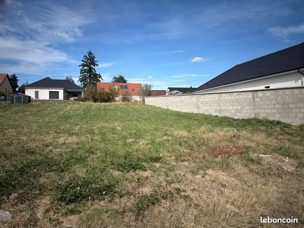 Terrain 1000 m2 entierement viabilisé à Blanzy