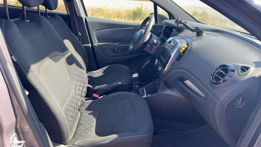 Renault Captur 1.3 TCe 130 - Intens – 2019 – 132898 km – Essence – Boîte Manuelle — photo 8
