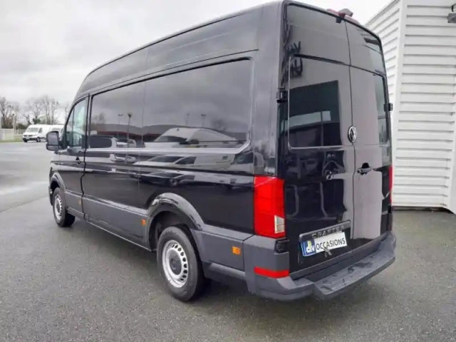 Volkswagen Crafter fg 35 l3h3 2.0 tdi 140ch business traction bva8 — photo 3