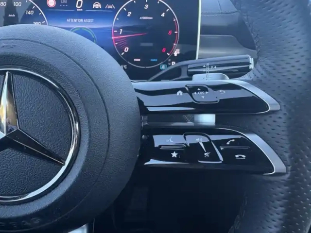 Mercedes Classe C 220 d berline amg lin — photo 17