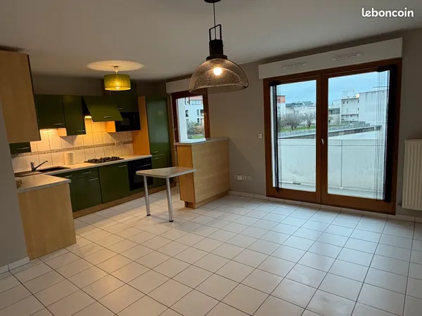 T3 57 m² avec terrasse et parking - Saint-Jacques-de-la-Lande