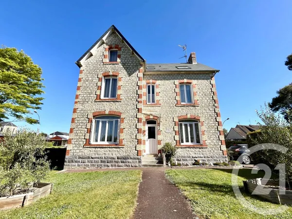 Maison 10 pièces 180 m²