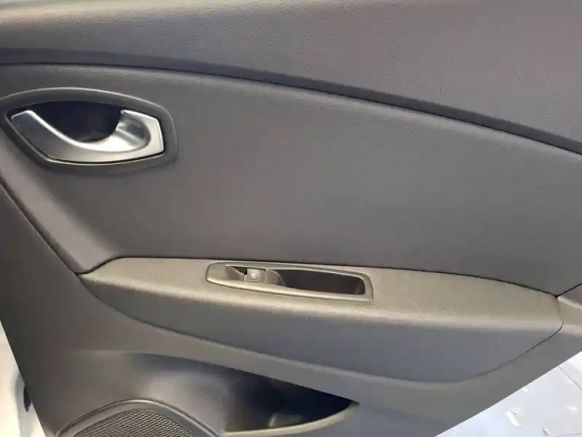 Renault Captur tce 90 energy — photo 28